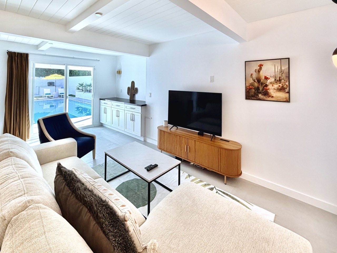 Attached private casita with 3/4 kitchen